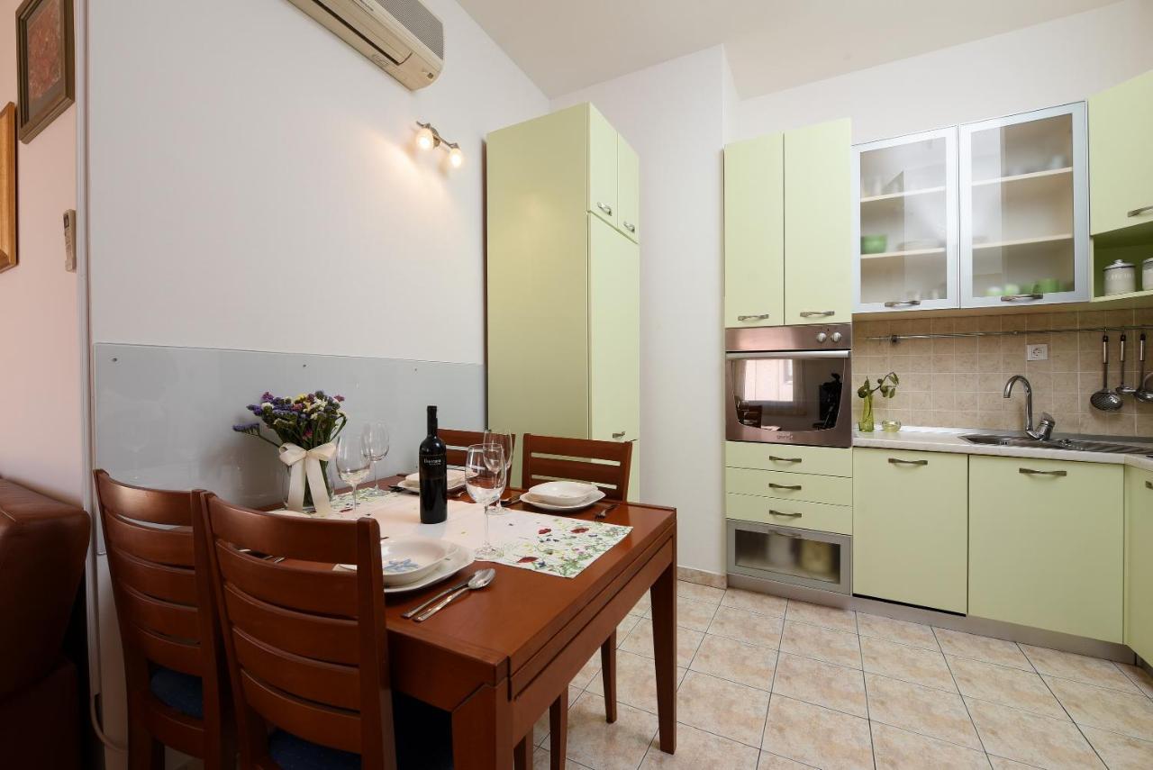 Appartement Lola Maria 2 à Zadar Extérieur photo